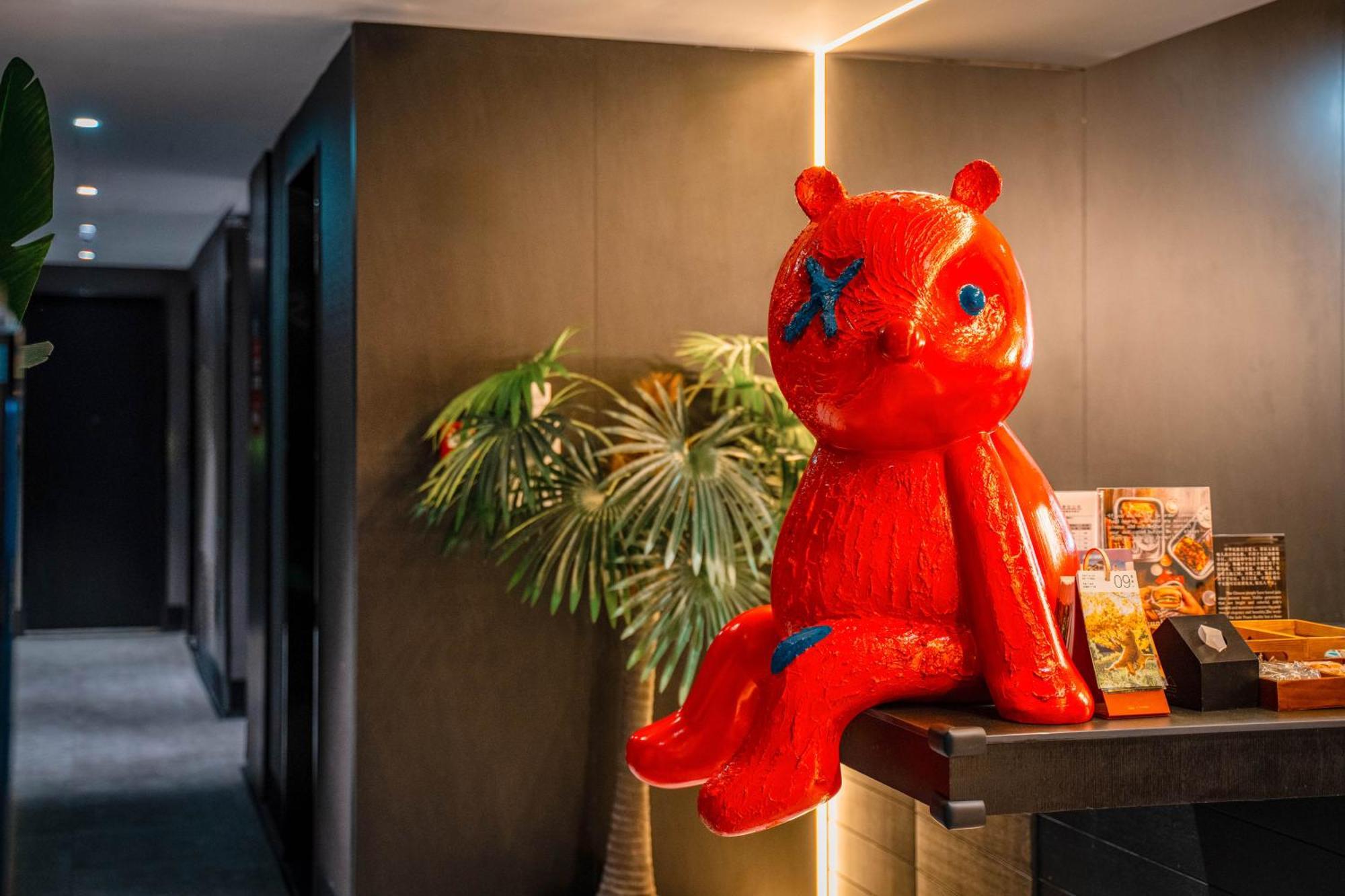 Hesu Designer Hotel & Suites -Near Xi'An Drum Tower And Yongning Gate -Free Laundry Luggage Storage -Kitty Cafe With Freshly Ground Coffee -24H Front Desk -English Service -Exclusive Subsidies For Dumpling Banquet & Show Exterior photo