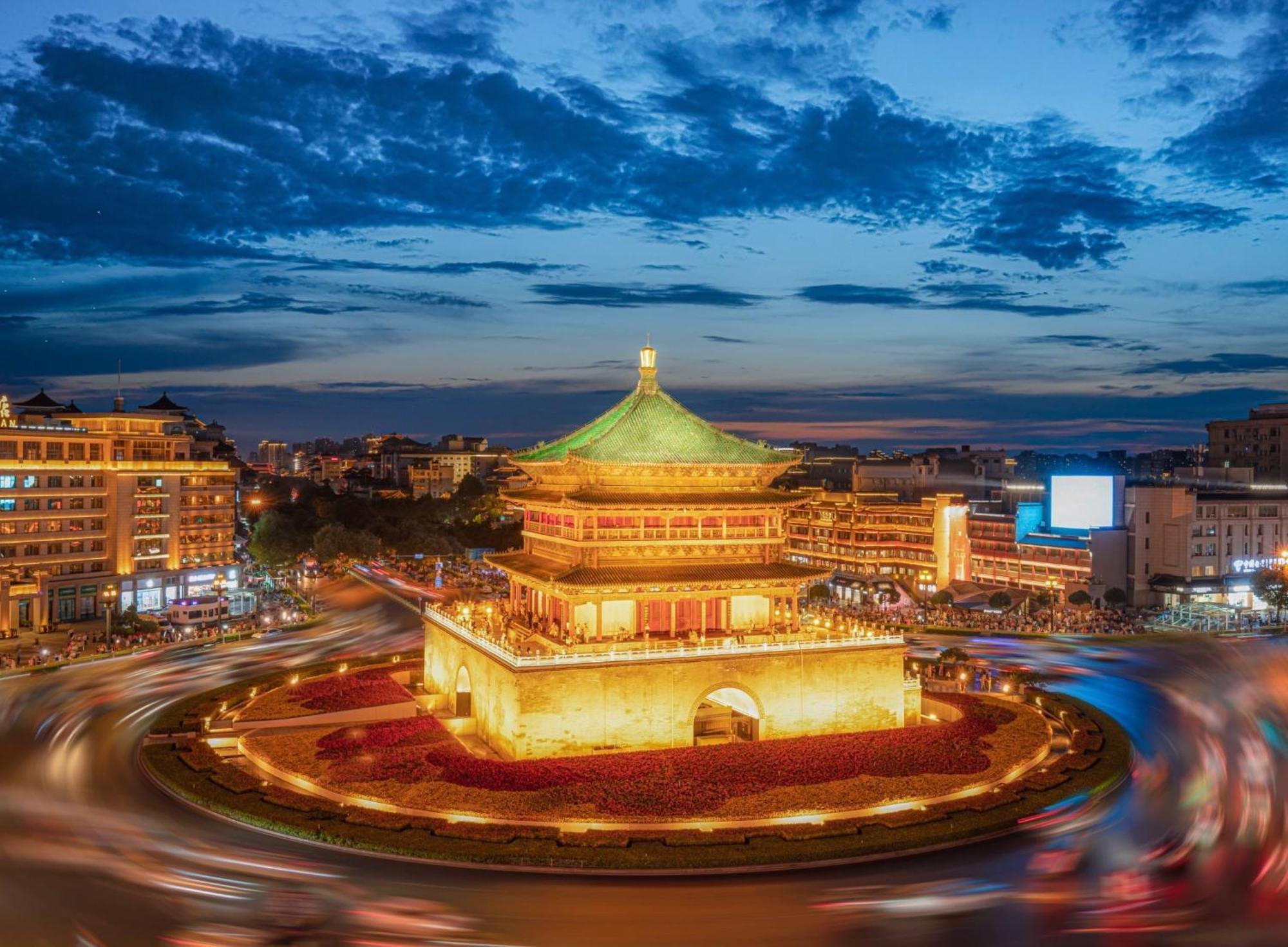 Hesu Designer Hotel & Suites -Near Xi'An Drum Tower And Yongning Gate -Free Laundry Luggage Storage -Kitty Cafe With Freshly Ground Coffee -24H Front Desk -English Service -Exclusive Subsidies For Dumpling Banquet & Show Exterior photo