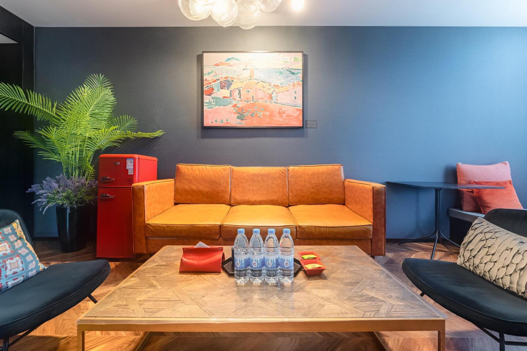 Hesu Designer Hotel & Suites -Near Xi'An Drum Tower And Yongning Gate -Free Laundry Luggage Storage -Kitty Cafe With Freshly Ground Coffee -24H Front Desk -English Service Exterior photo
